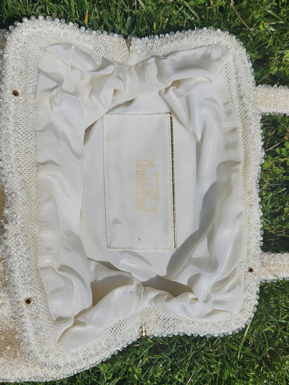 Pearl-Embellished Ivory Handbag Bag - Picture 4 of 9